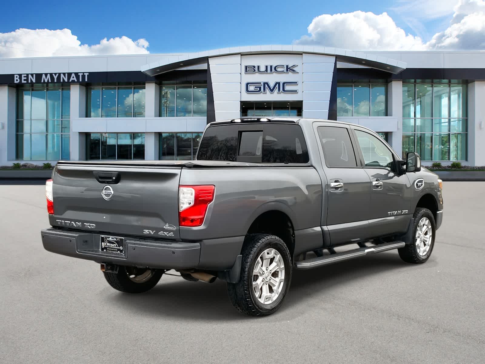 2016 Nissan Titan XD SV