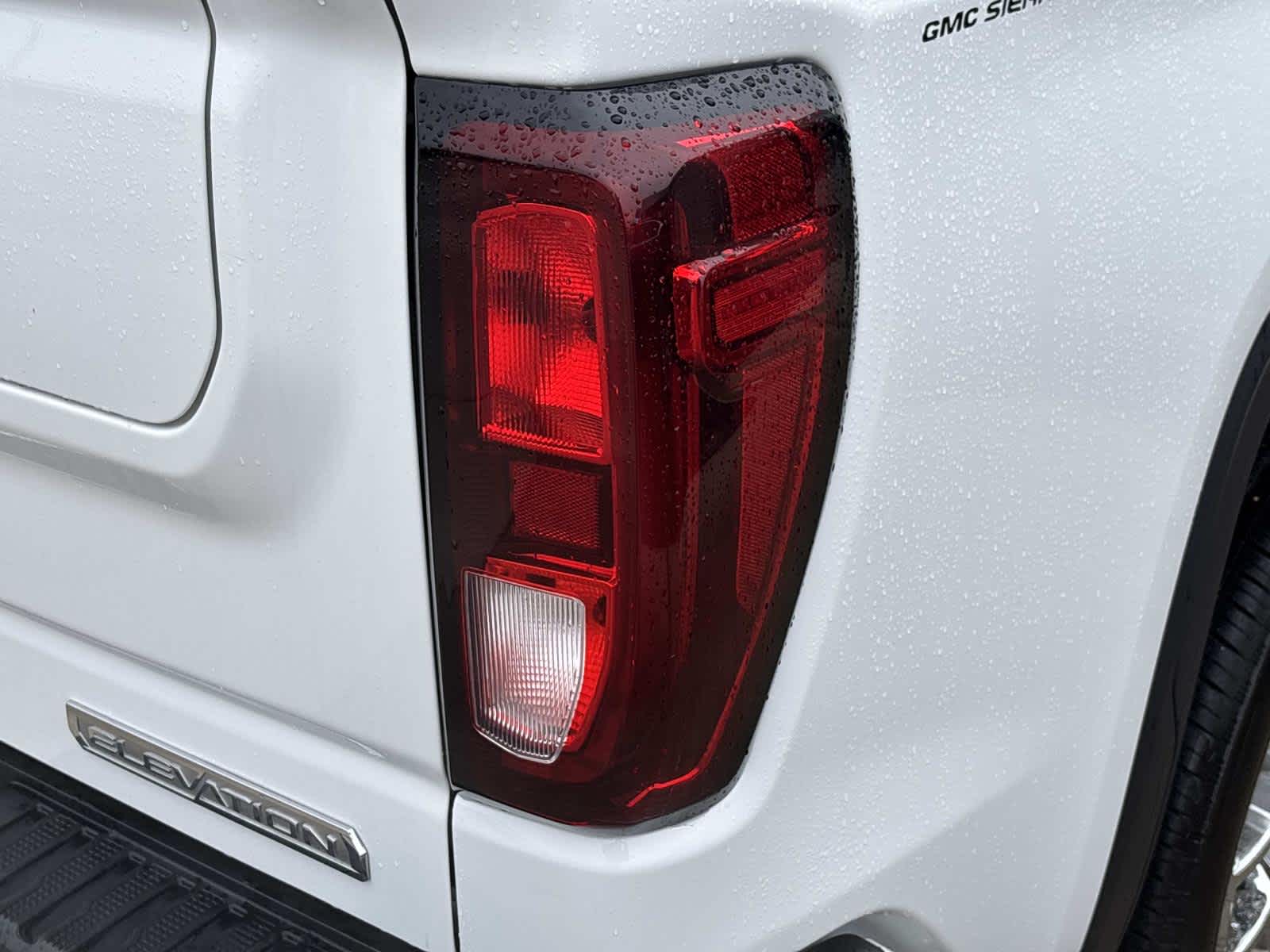 2022 GMC Sierra 1500 Limited Elevation