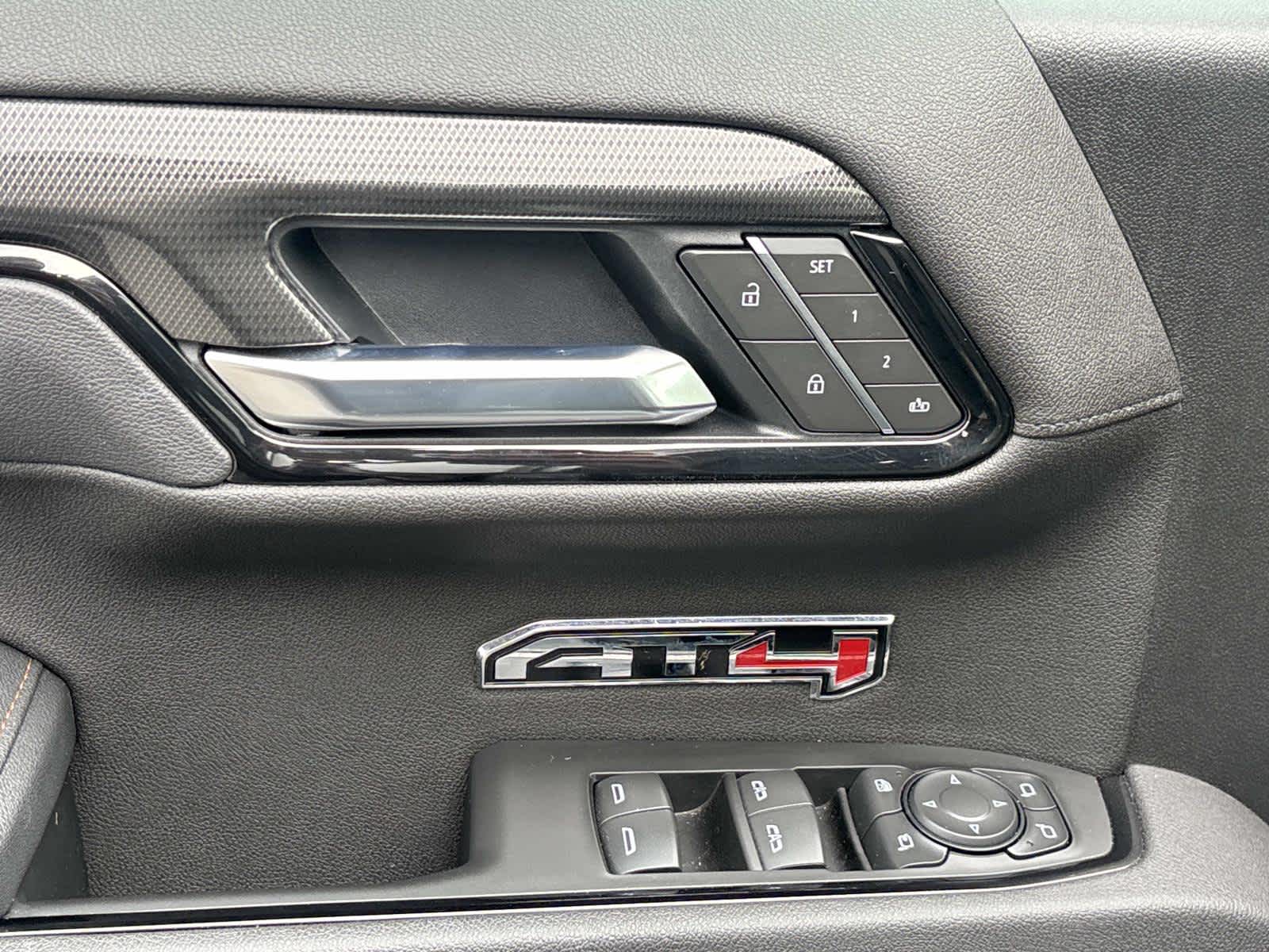 2025 GMC Sierra 1500 AT4