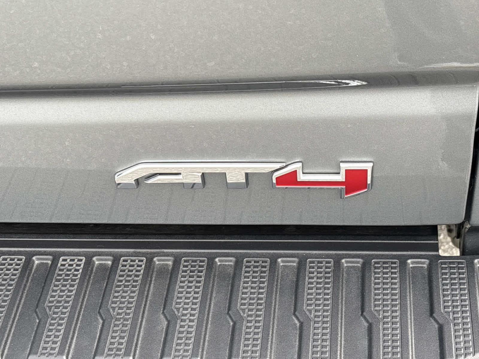 2025 GMC Sierra 1500 AT4