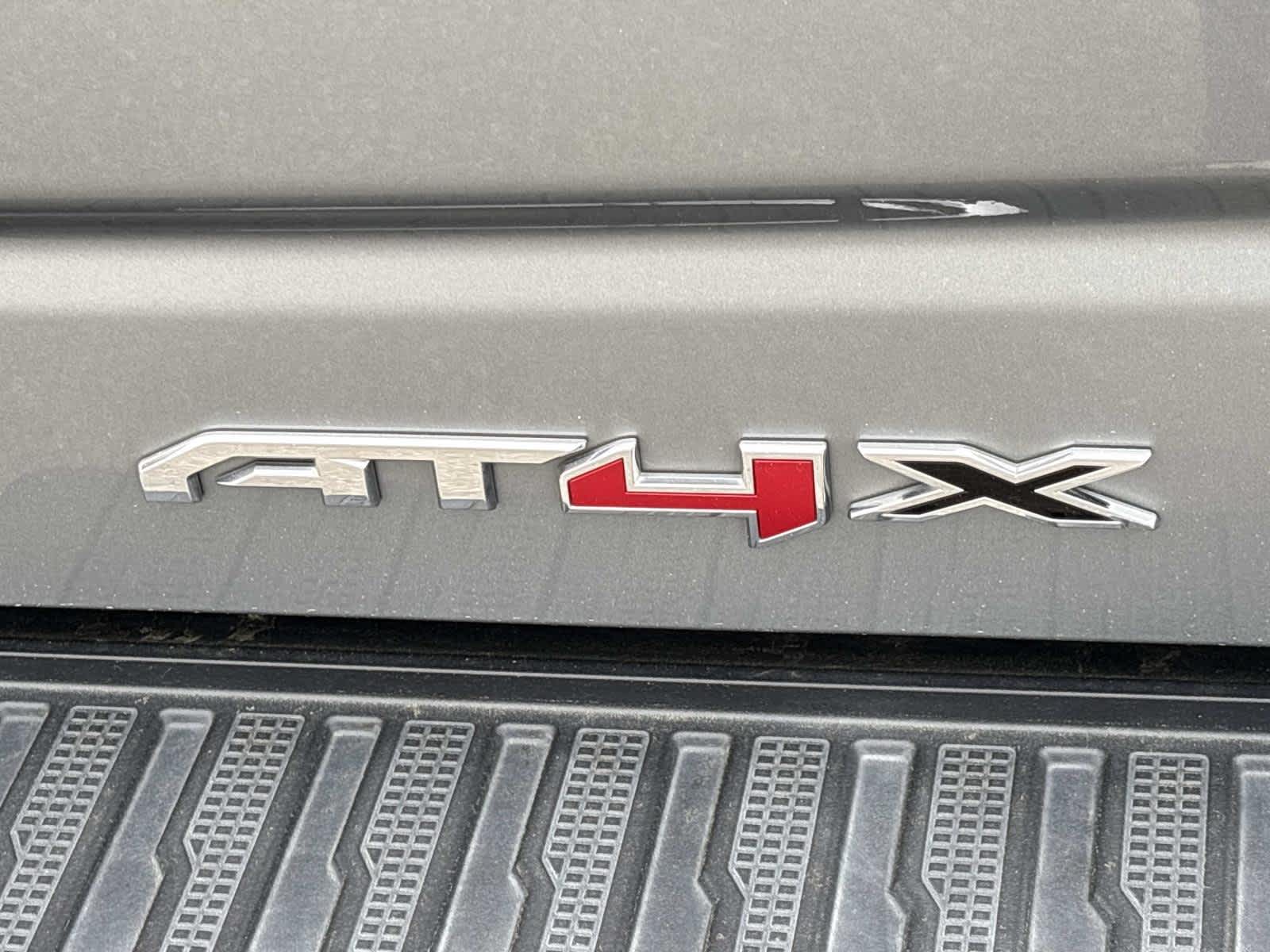 2023 GMC Sierra 1500 AT4X