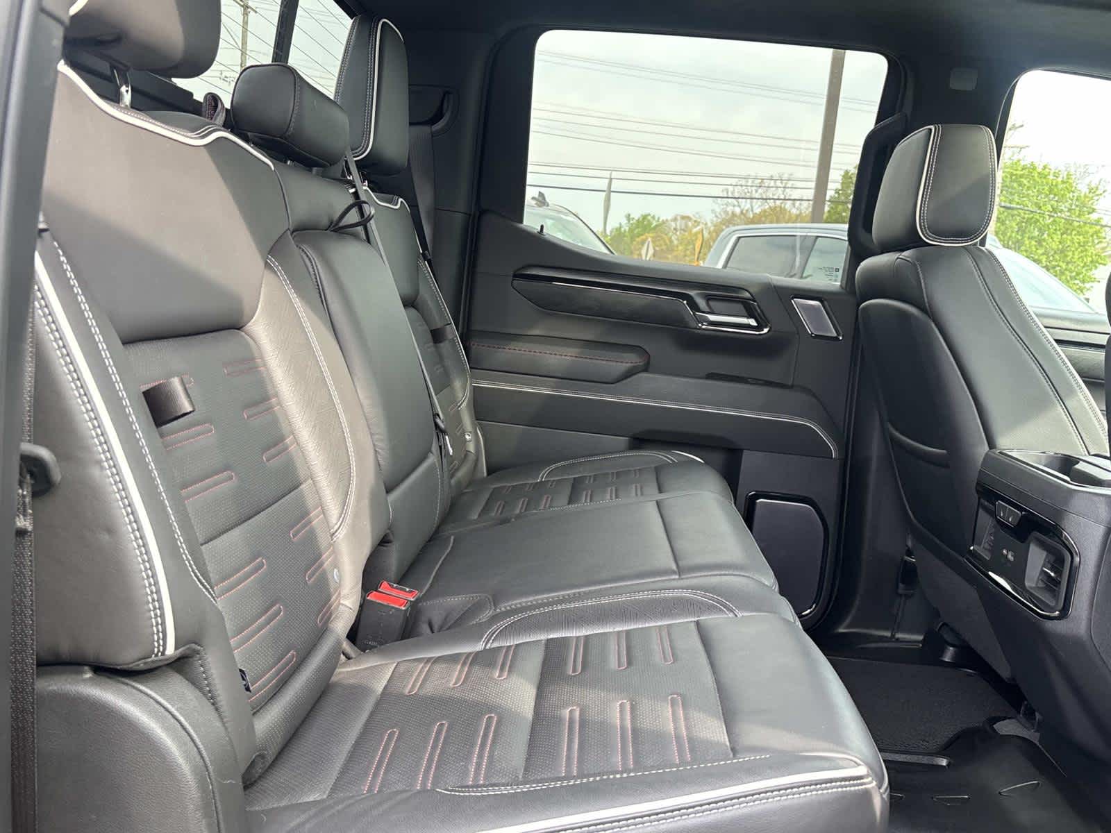 2023 GMC Sierra 1500 AT4X