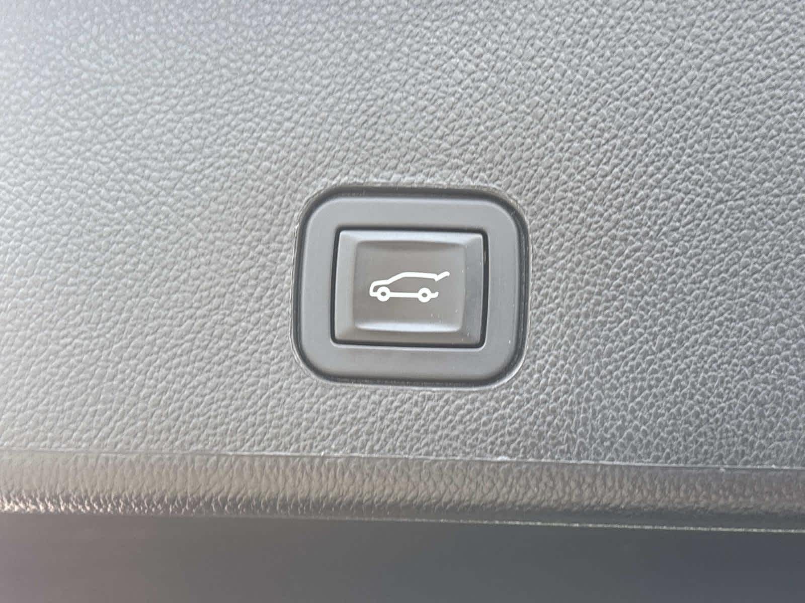 2016 Cadillac SRX Performance Collection