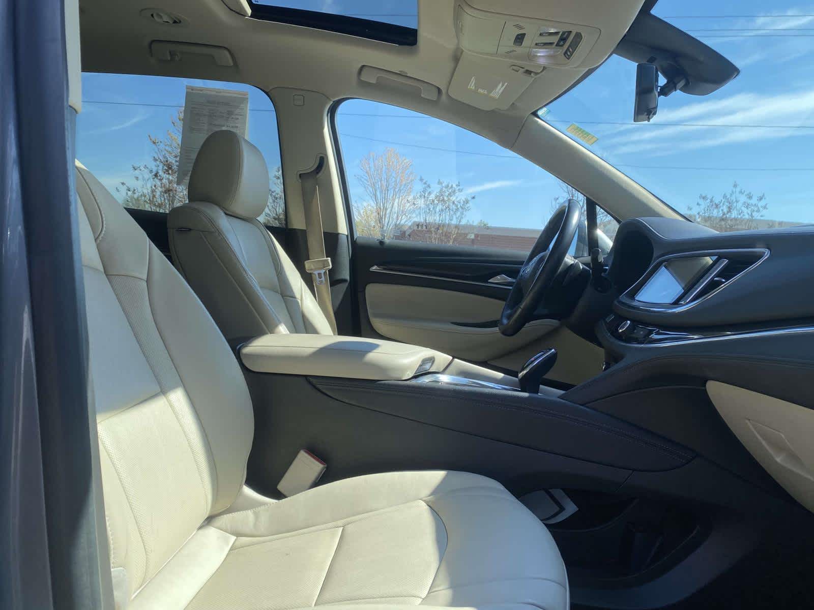 2020 Buick Enclave Essence