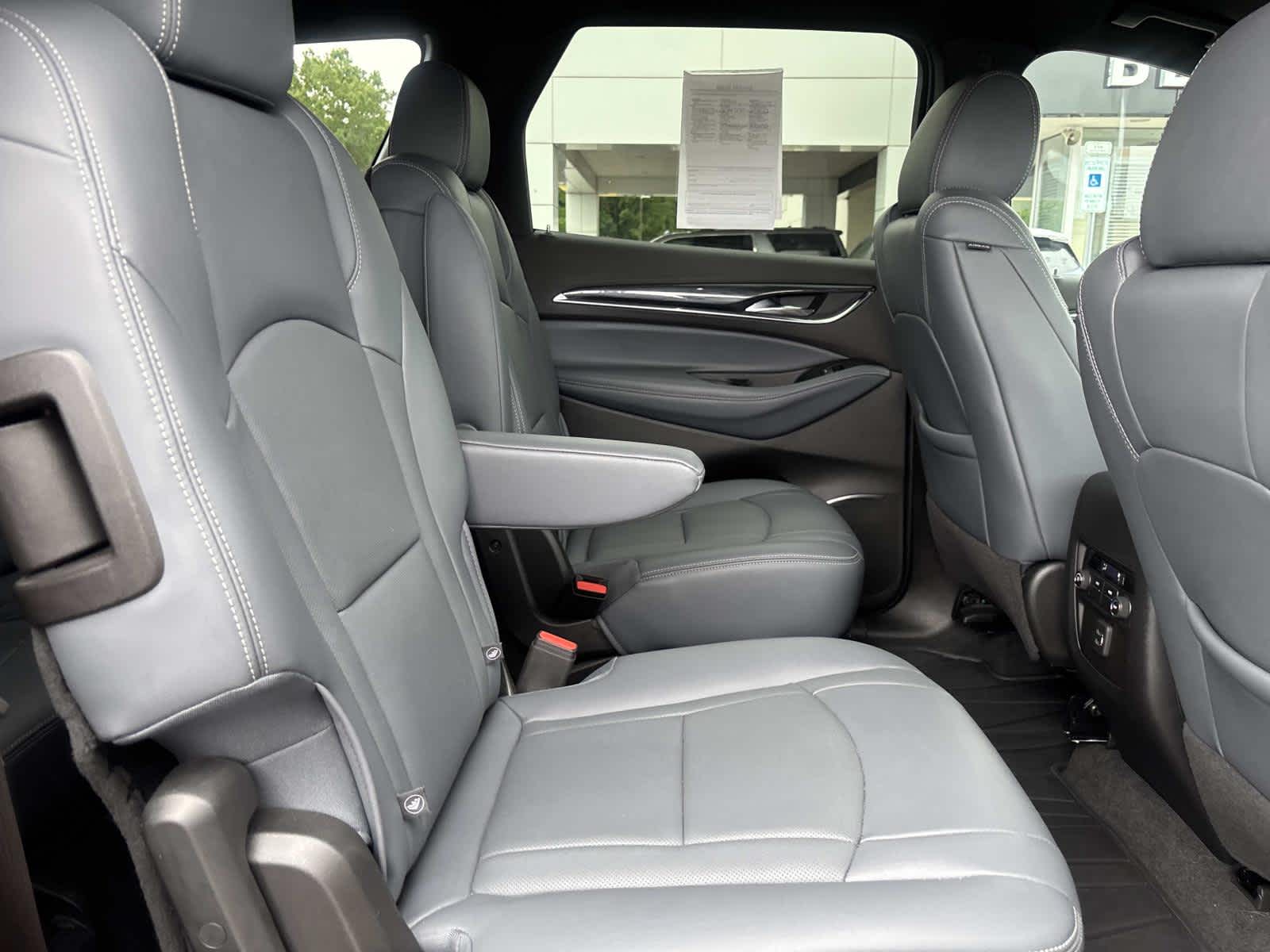 2024 Buick Enclave Essence