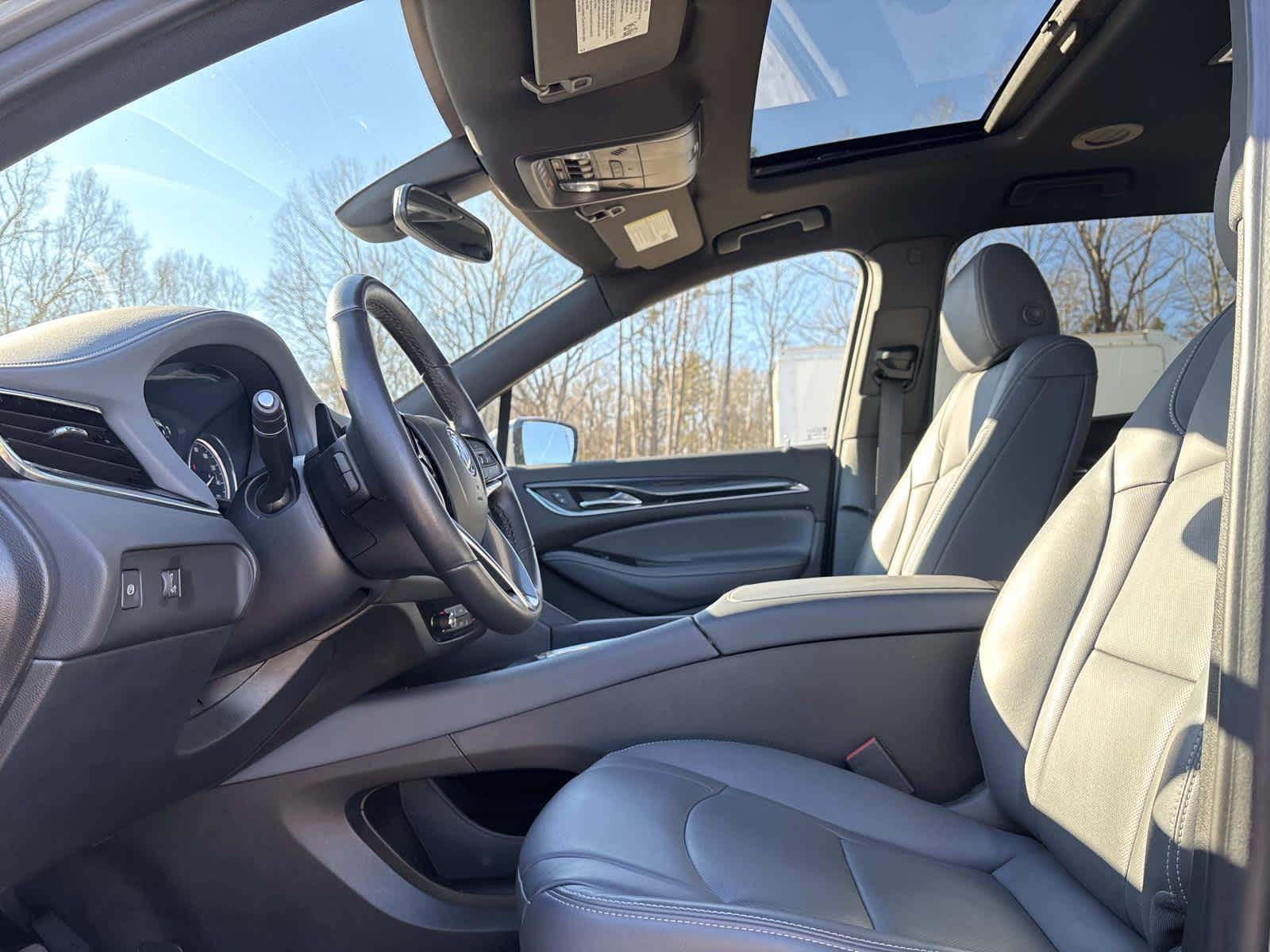 2023 Buick Enclave Essence