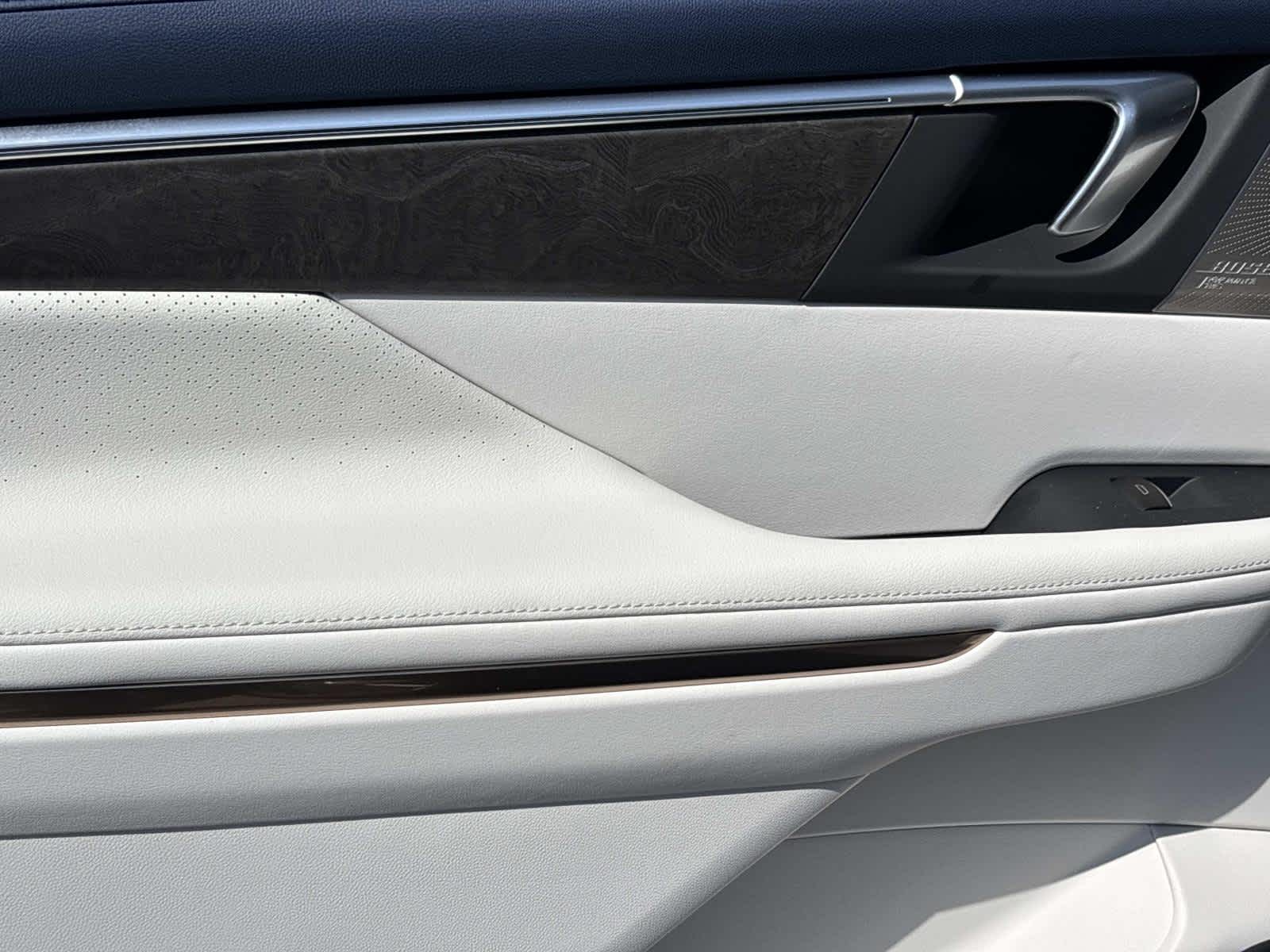 2026 Buick Enclave Avenir - Photo 28