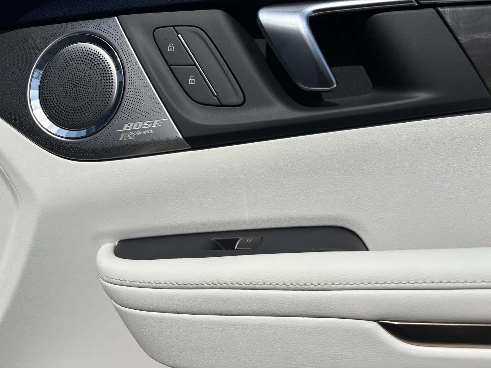 2026 Buick Enclave Avenir - Photo 44