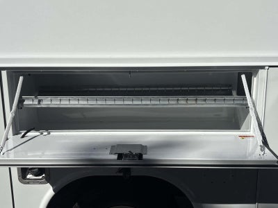 2025 GMC Savana Cutaway 3500 1WT