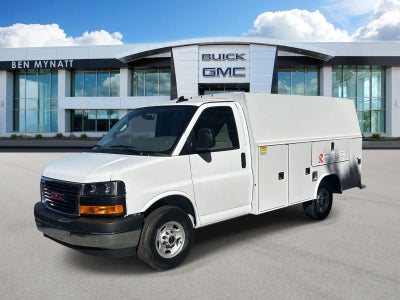 2025 GMC Savana Cutaway 3500 1WT