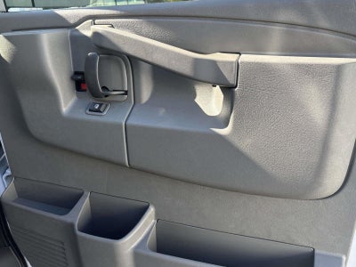 2025 GMC Savana Cutaway 3500 1WT