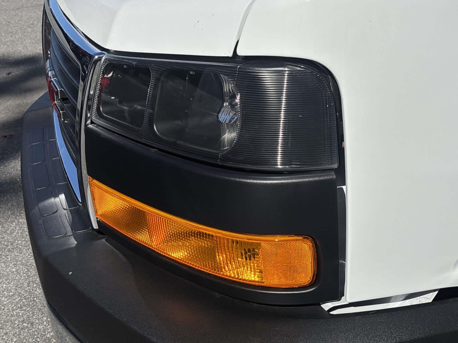 2025 GMC Savana Cutaway 3500 1WT