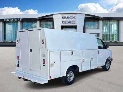 2025 GMC Savana Cutaway 3500 1WT