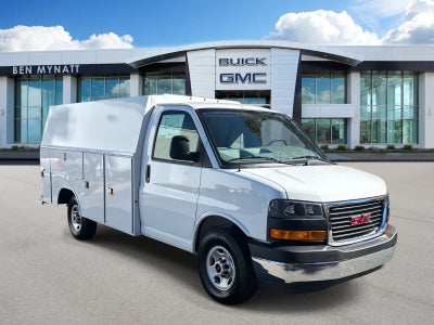 2025 GMC Savana Cutaway 3500 1WT