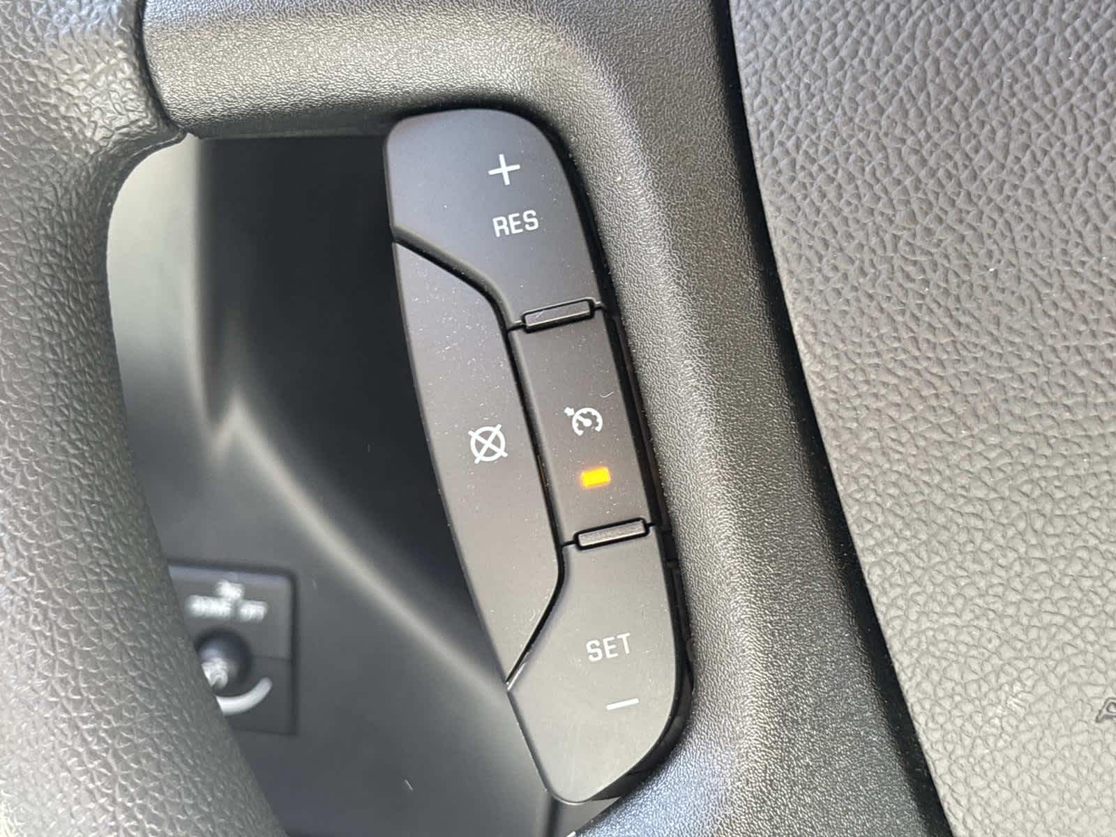 2025 GMC Savana Cutaway 3500 1WT