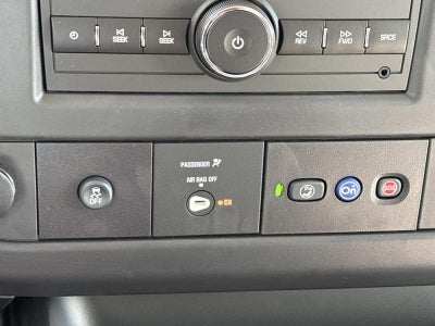 2025 GMC Savana Cutaway 3500 1WT