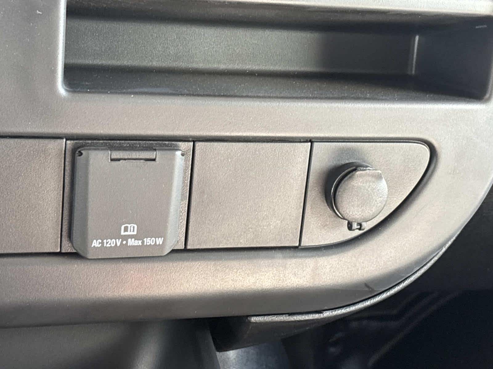 2025 GMC Savana Cutaway 3500 1WT