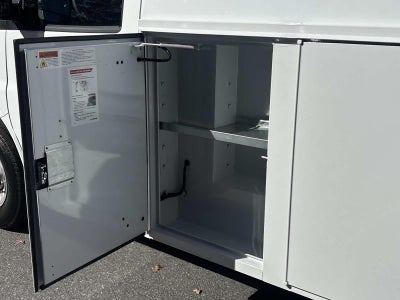 2025 GMC Savana Cutaway 3500 1WT