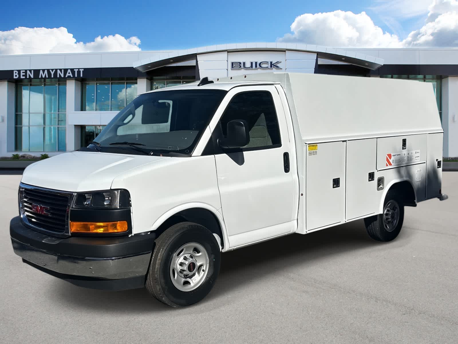 2025 GMC Savana Cutaway 3500 1WT