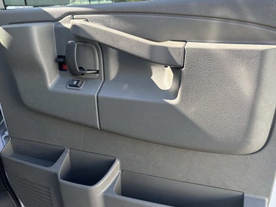 2025 GMC Savana Cutaway 3500 1WT