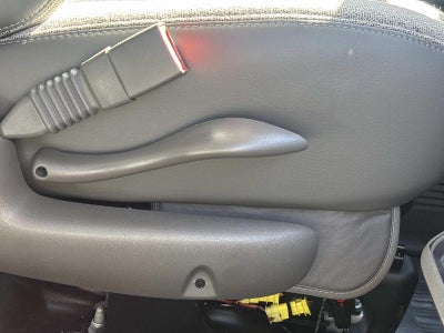 2025 GMC Savana Cutaway 3500 1WT