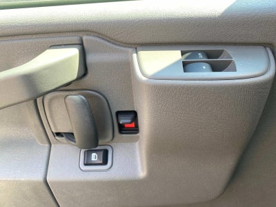 2024 GMC Savana Cutaway 3500 1WT