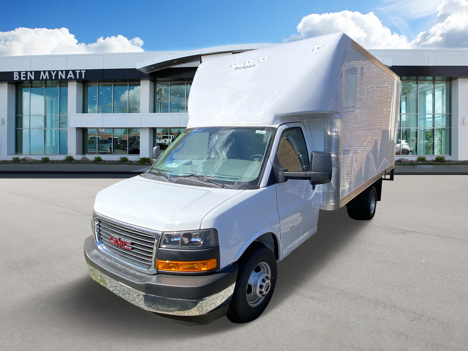2024 GMC Savana Cutaway 3500 1WT