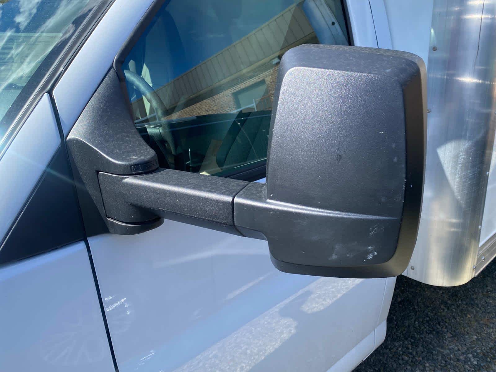 2024 GMC Savana Cutaway 3500 1WT