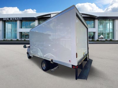 2024 GMC Savana Cutaway 3500 1WT