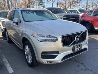 2017 Volvo XC90 Momentum