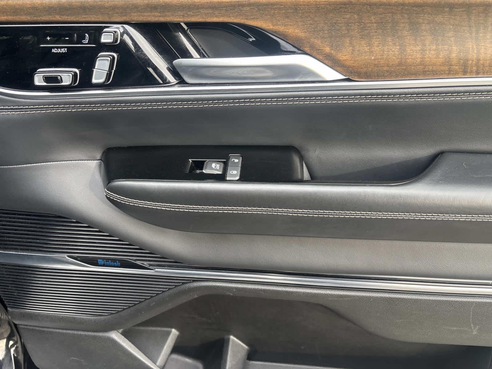 2024 Jeep Grand Wagoneer L 4DR 4WD