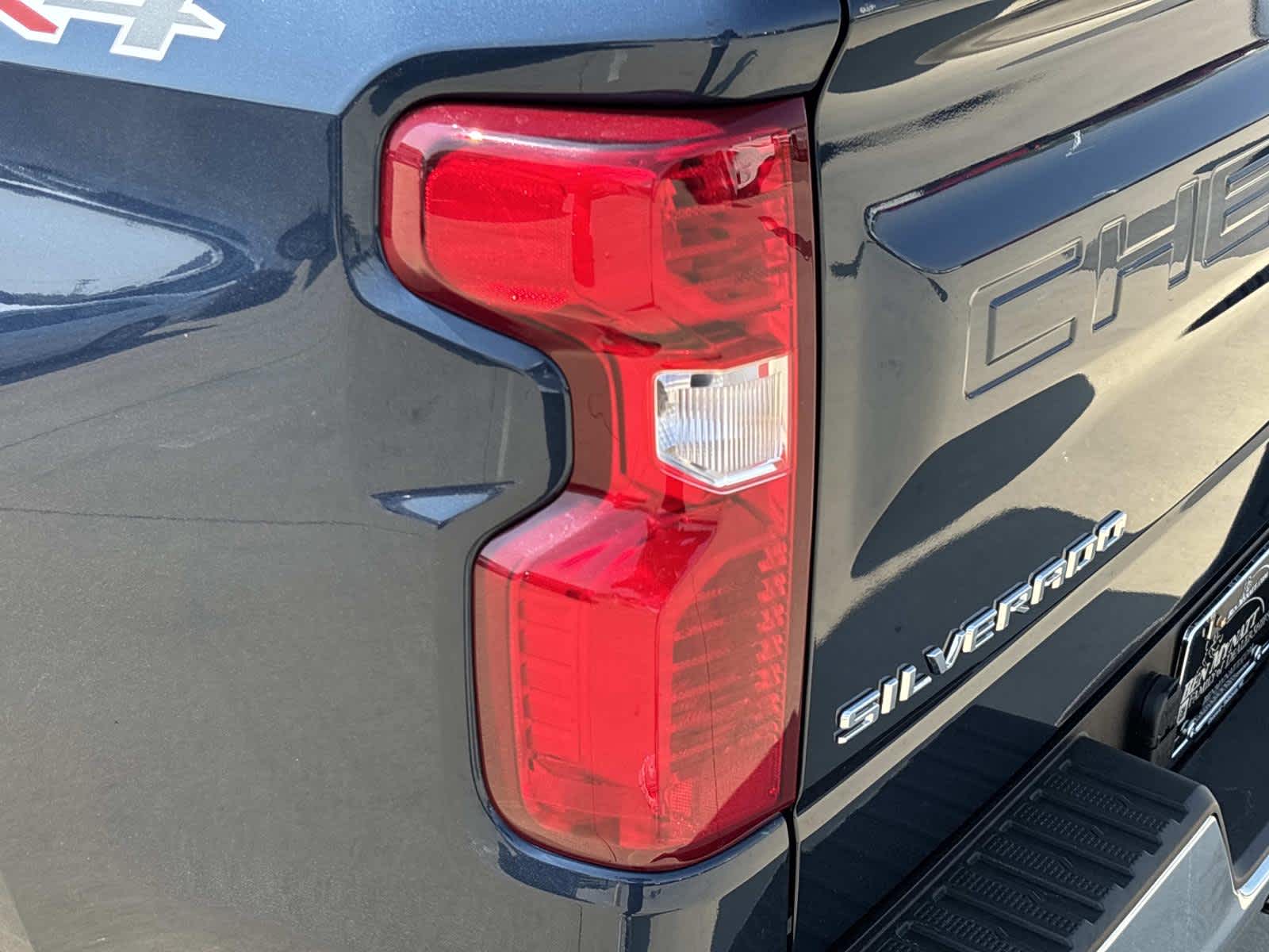 2023 Chevrolet Silverado 1500 LT (2FL)