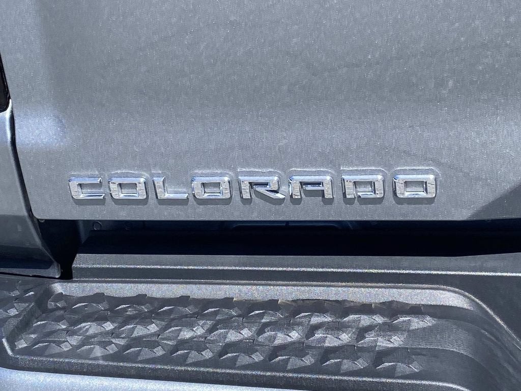 2025 Chevrolet Colorado WT/LT