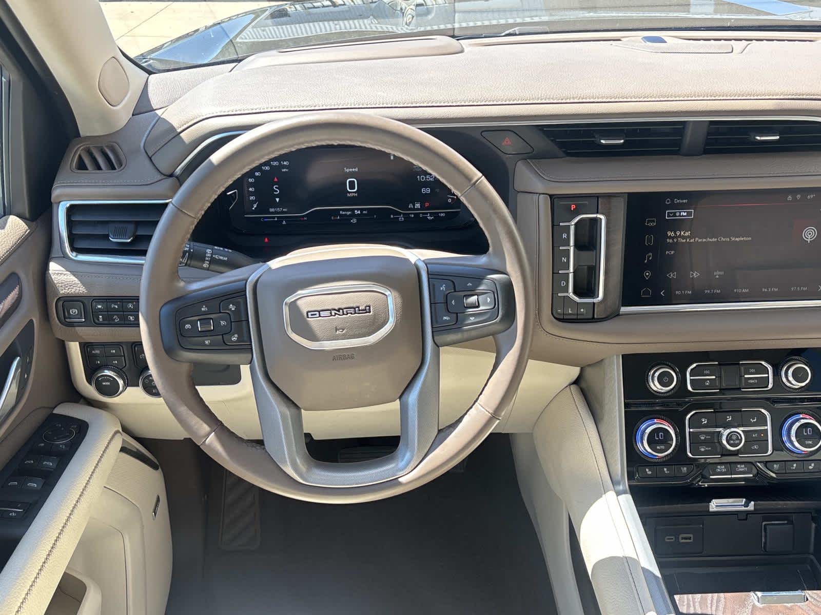 2023 GMC Yukon Denali