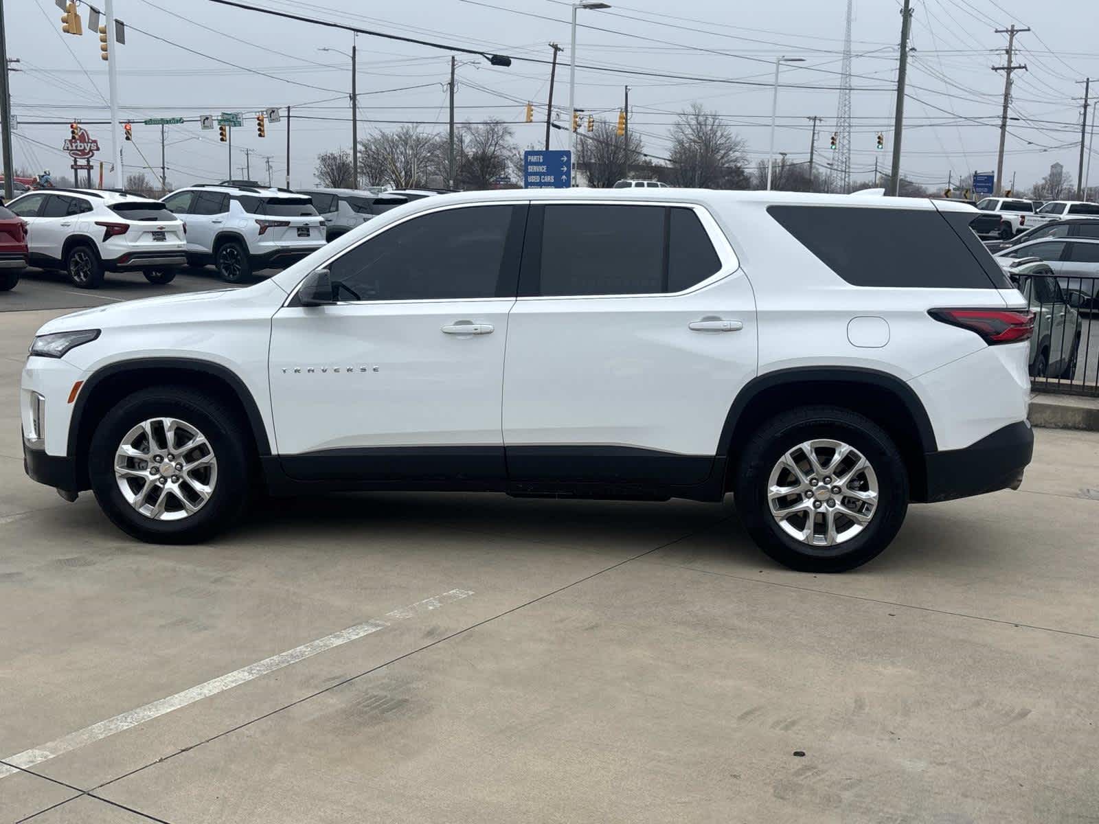 2023 Chevrolet Traverse LS