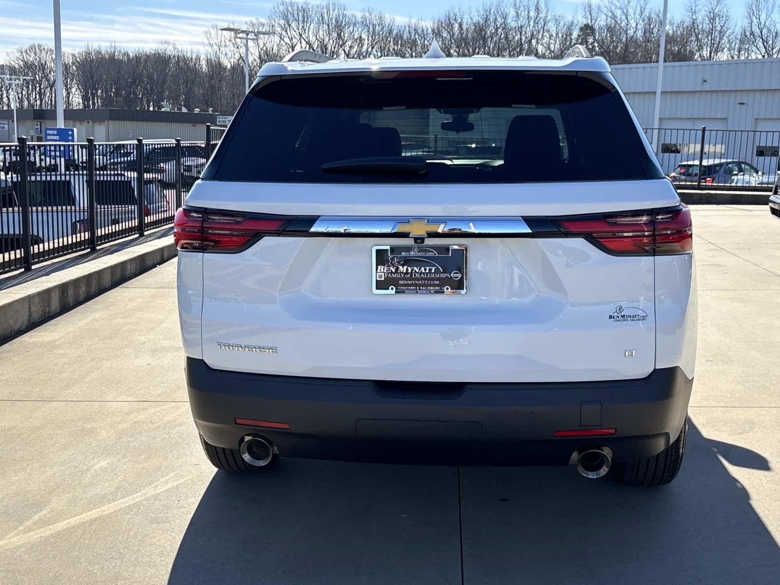 2023 Chevrolet Traverse LT Leather