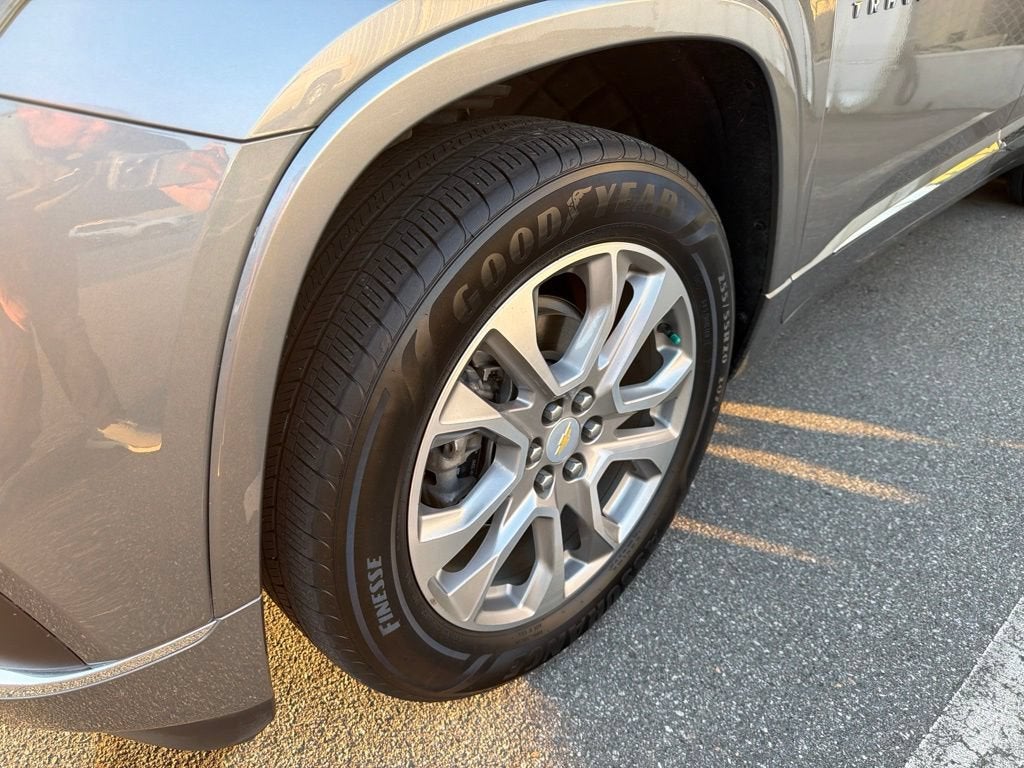 2021 Chevrolet Traverse Premier