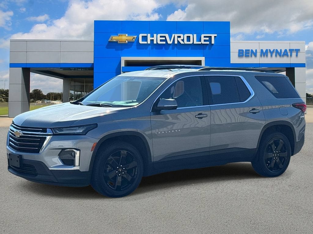 2023 Chevrolet Traverse LT Leather