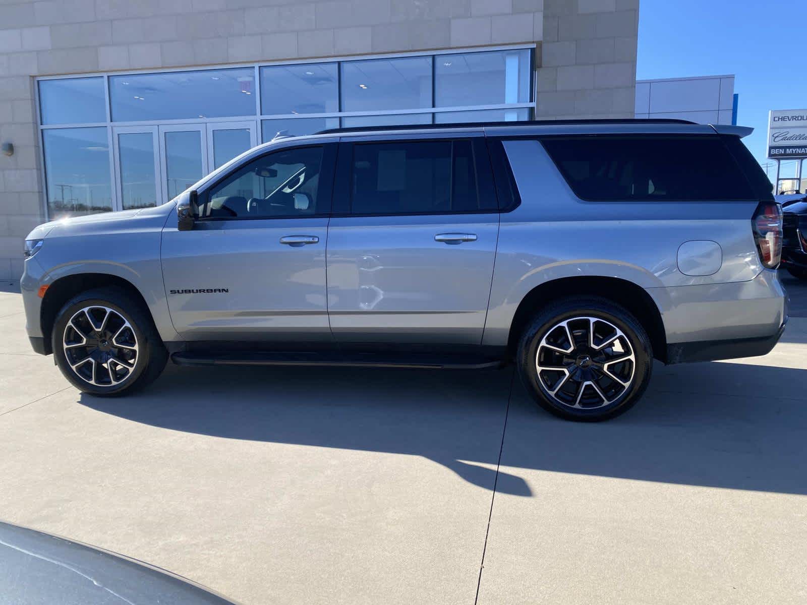 2024 Chevrolet Suburban RST