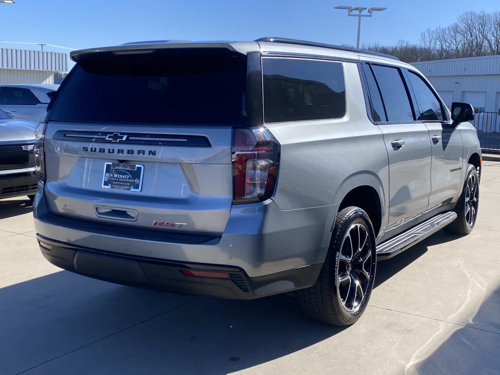 2024 Chevrolet Suburban RST