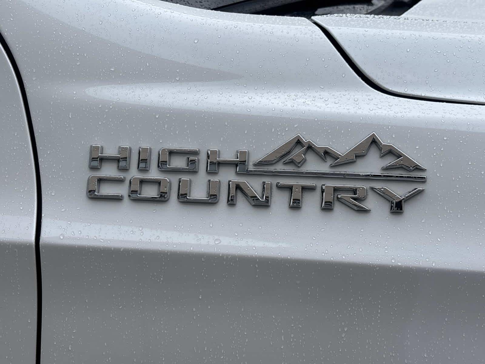 2022 Chevrolet Suburban High Country