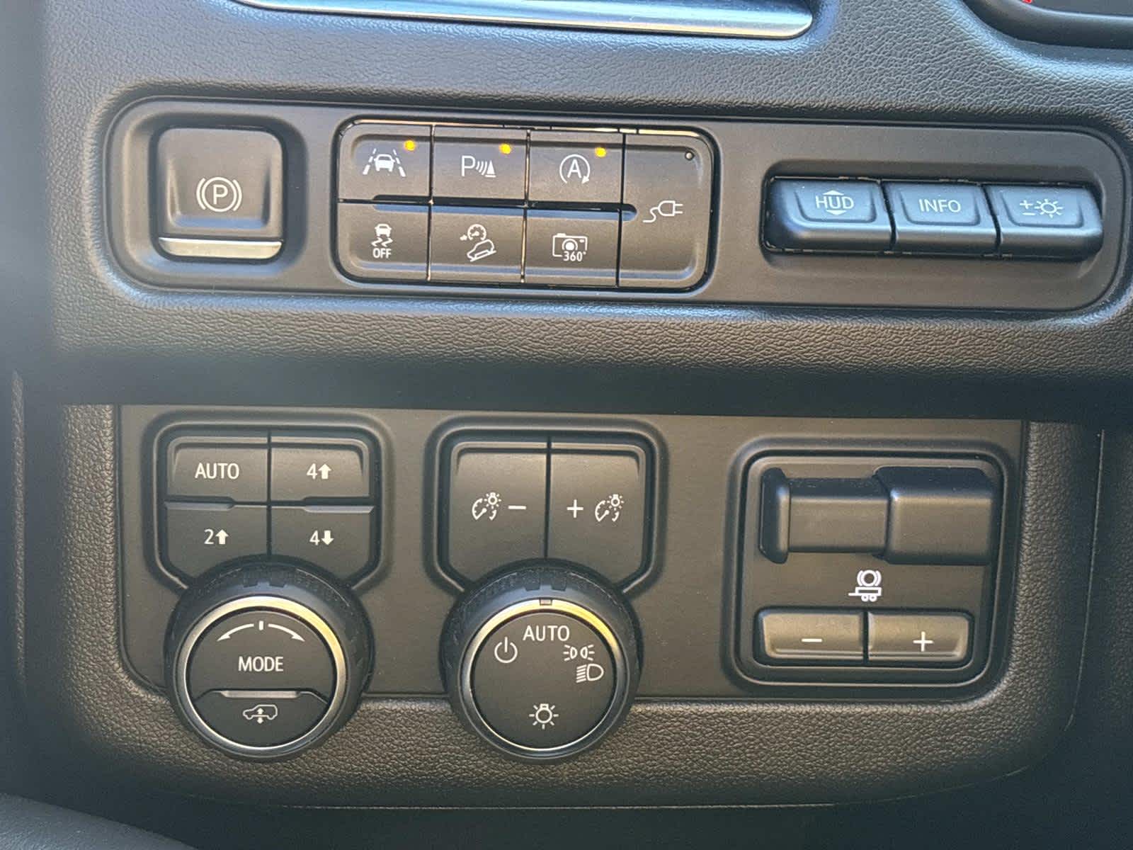 2022 Chevrolet Suburban High Country