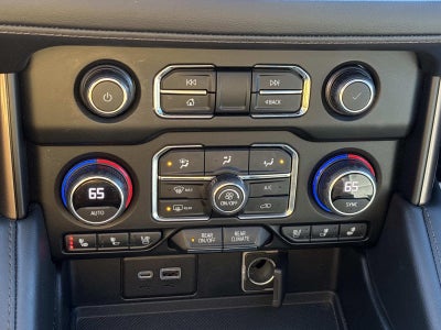 2022 Chevrolet Suburban High Country