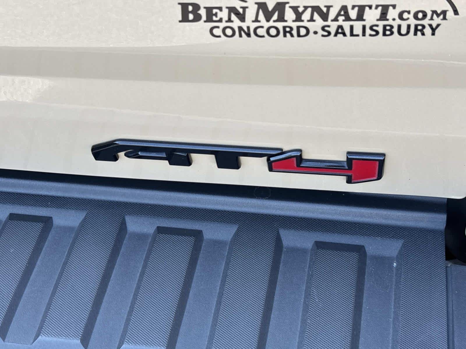2022 GMC Canyon AT4 - Cloth
