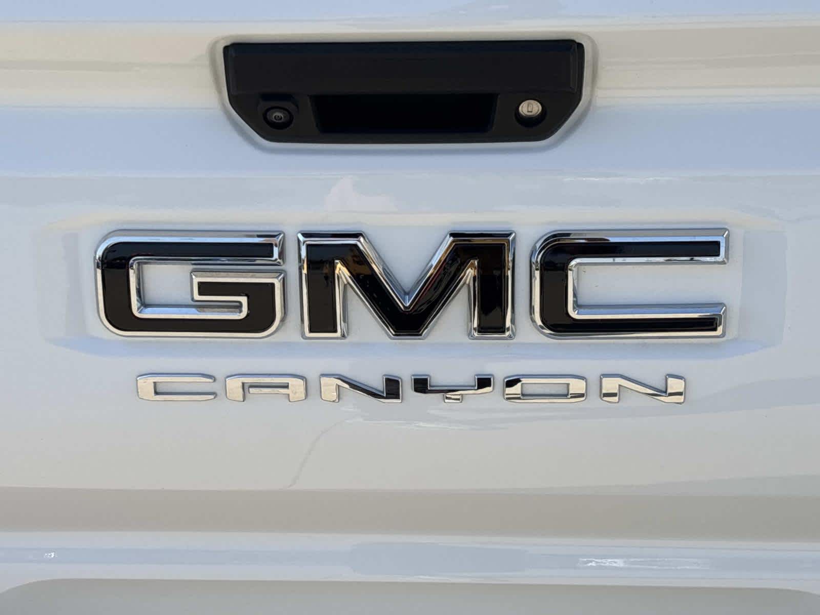 2024 GMC Canyon AT4
