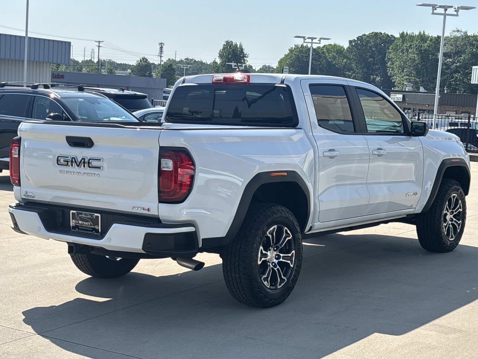 2024 GMC Canyon AT4
