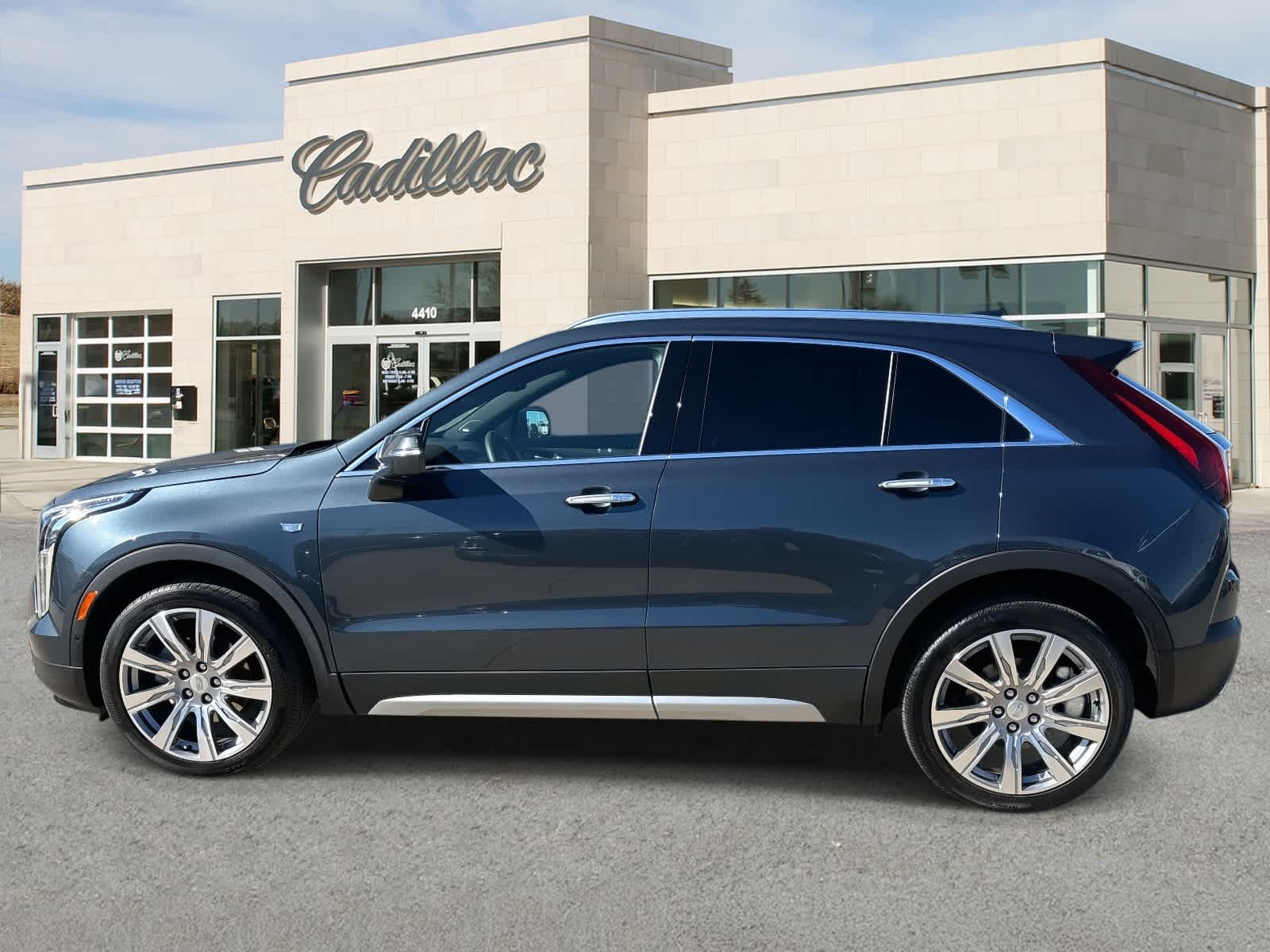 2020 Cadillac XT4 Premium Luxury