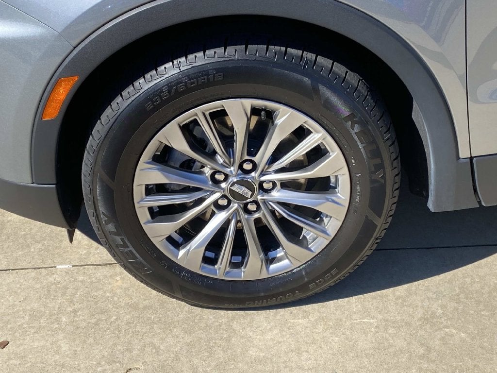 2025 Cadillac XT4 Premium Luxury