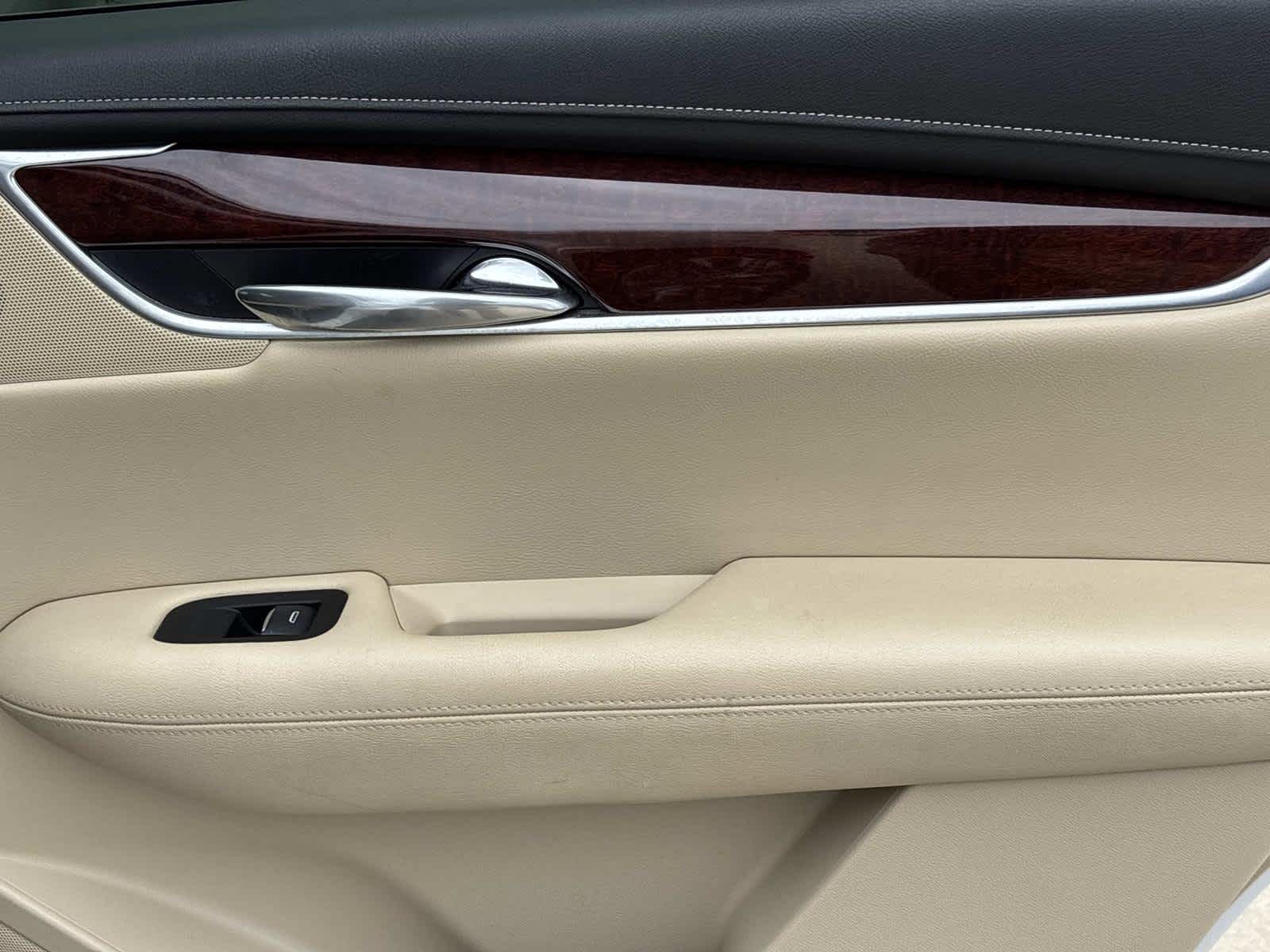 2017 Cadillac XT5 Premium Luxury FWD