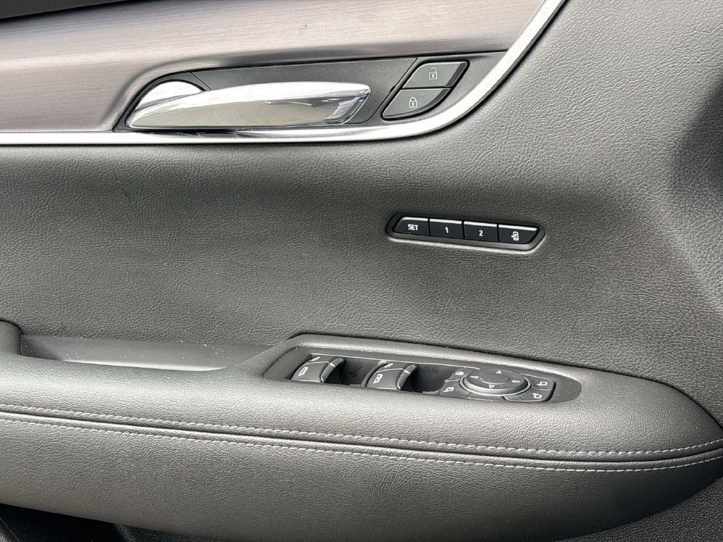 2024 Cadillac XT6 Luxury